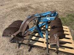 Ford 903 Series 22-63 Post Hole Digger Attachment