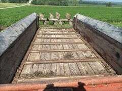 International 155 Manure Spreader