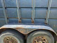 TravAlong Livestock Trailer, 1991 Gooseneck, 20ft x 82in