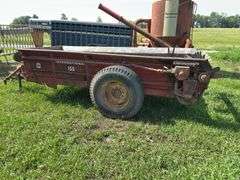 International 155 Manure Spreader