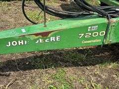 John Deere 7200 Conservation MaxEmerge 2 Planter