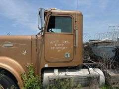 1985 Freightliner Truck Tractor
