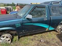 1995 Dodge Dakota Sport Pickup Truck