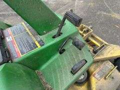 John Deere F725 Front Mower