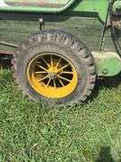 John Deere 329 Manure Spreader