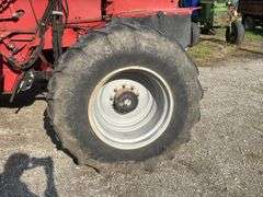 Case IH 2188 Axial-Flow Combine Harvester