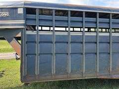 TravAlong Livestock Trailer, 1991 Gooseneck, 20ft x 82in