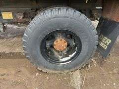 Ford 900 Grain Truck with Westerfield Auger