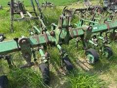 John Deere RD4 Cultivator