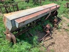 10' Farm Seeder