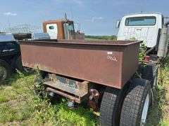 Metal tank, rectangle, bottom rusted out