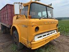 Ford 900 Grain Truck with Westerfield Auger