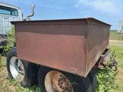 Metal tank, rectangle, bottom rusted out
