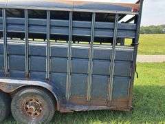 TravAlong Livestock Trailer, 1991 Gooseneck, 20ft x 82in