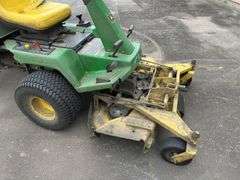 John Deere F725 Front Mower