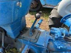 Ford 4000 SU Series Tractor