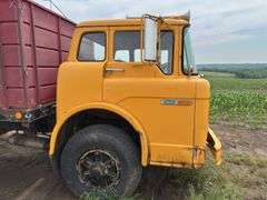 Ford 900 Grain Truck with Westerfield Auger