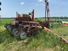 International 400 6-Row Planter