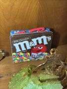 Holiday Decorations and Collectibles