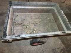 Rubbermaid Tow Behind Garden Cart
