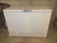 Amana Deepfreeze Chest Freezer