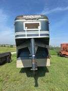 TravAlong Livestock Trailer, 1991 Gooseneck, 20ft x 82in