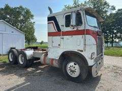 White Freightliner Cabover Tractor Truck
