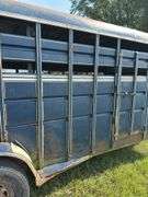 TravAlong Livestock Trailer, 1991 Gooseneck, 20ft x 82in