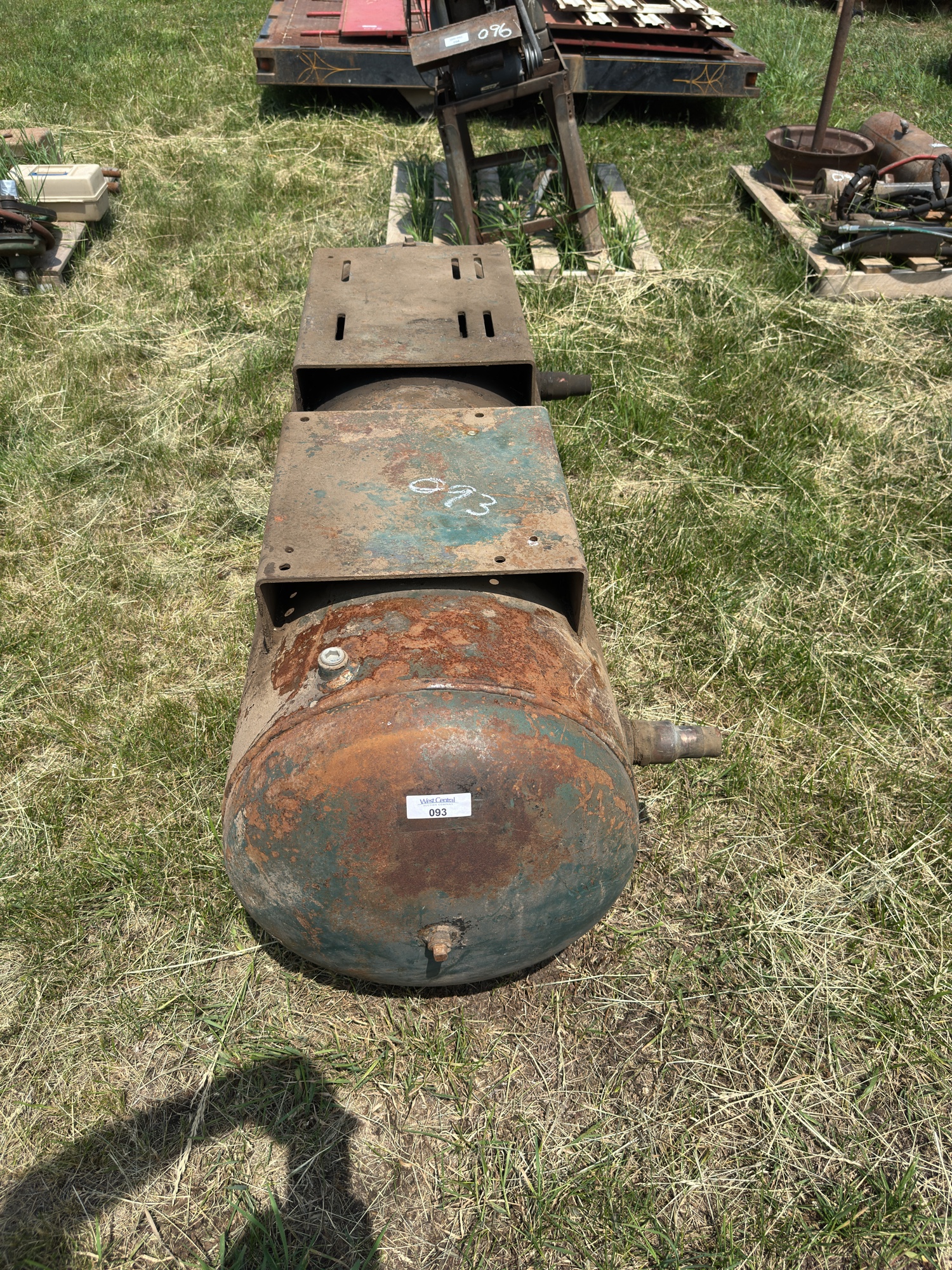 Lot image 2