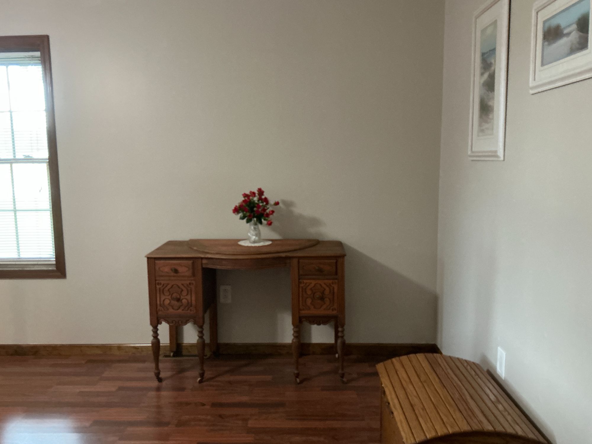 Lot image 82
