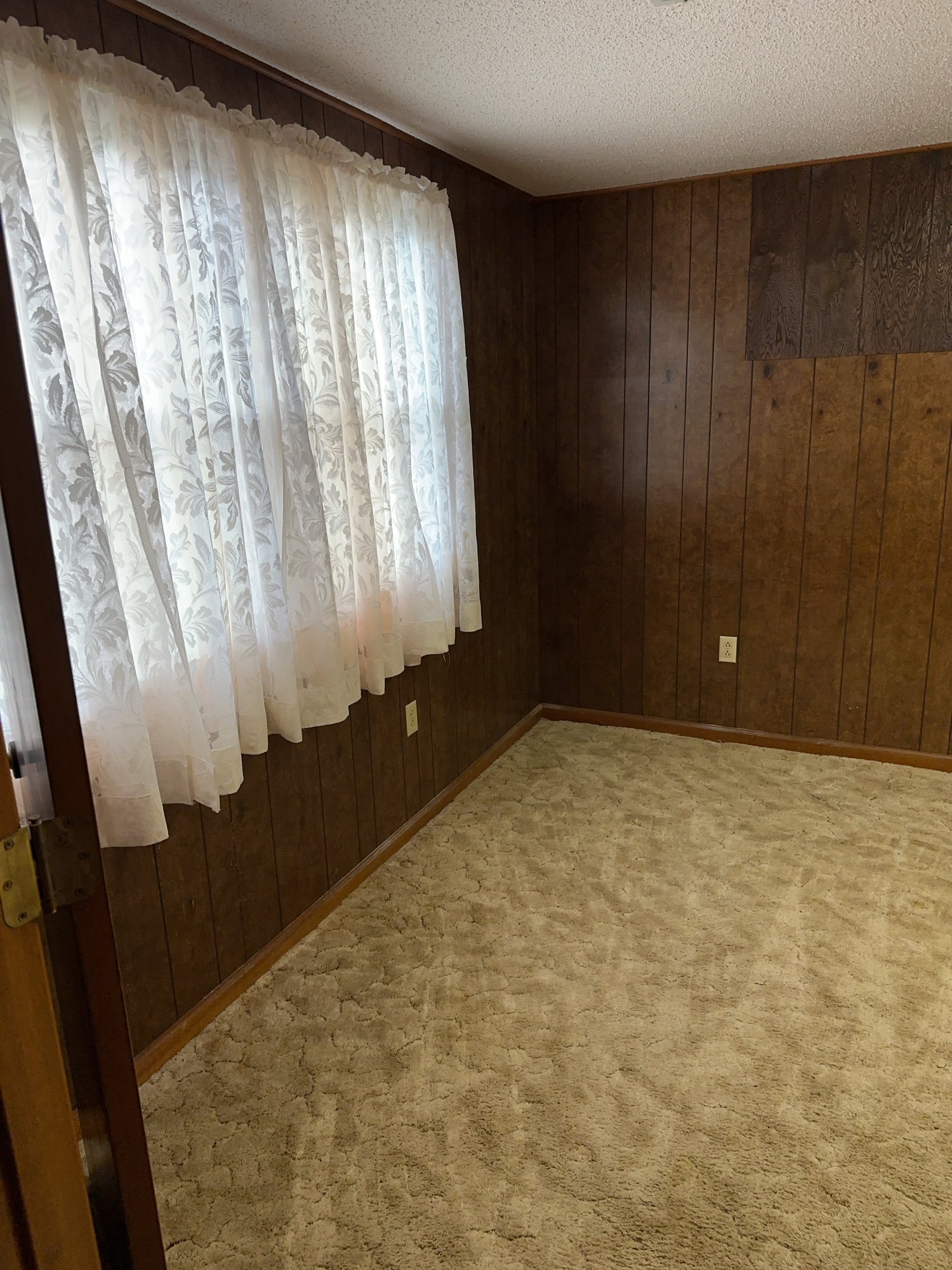 Lot image 105