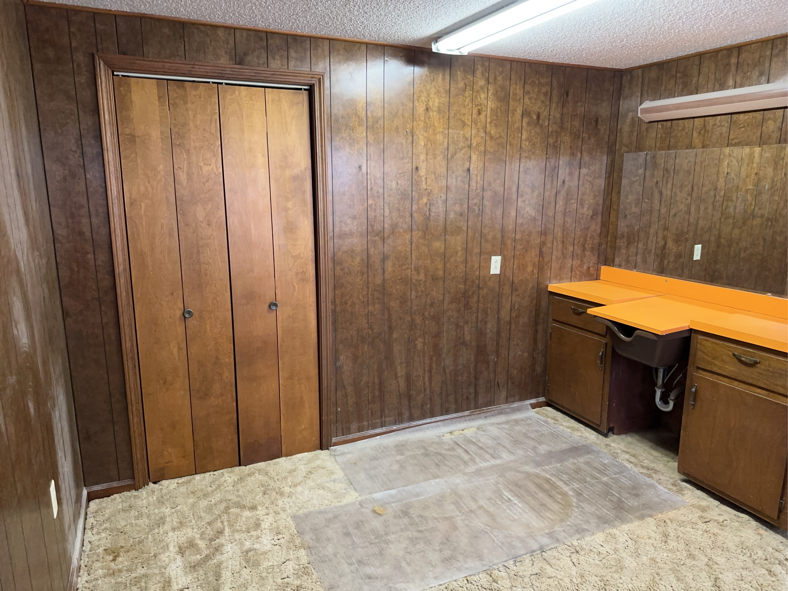Lot image 106