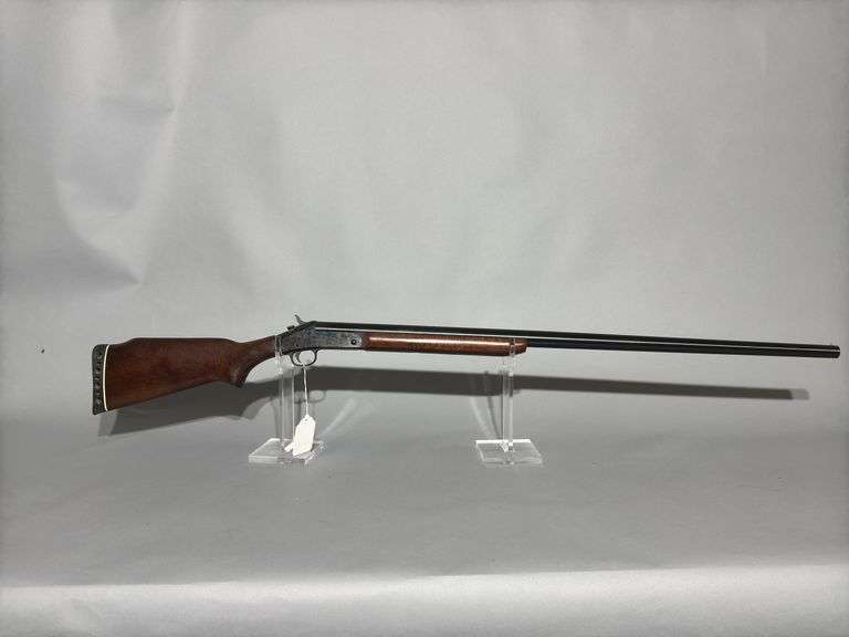 Harrington & Richards Inc. 176, 10ga Magnum, 3 1/2" Chamber, Single shot. Full Choke image