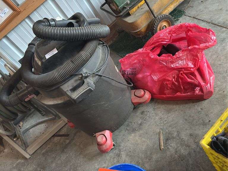 Craftsman 16 Gallon Wet/Dry Vac image