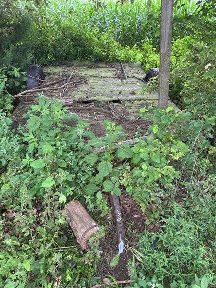 ￼ Flatbed trailer approximately 7 x 10 needs work image
