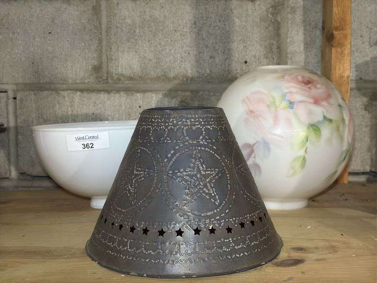 Lamp Shades and Globe image