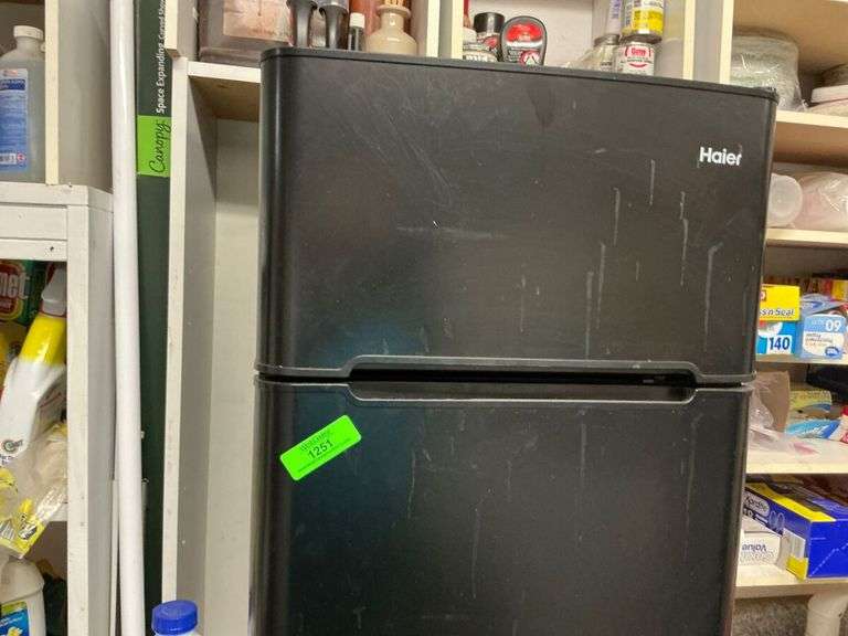 Haier Mini Fridge image