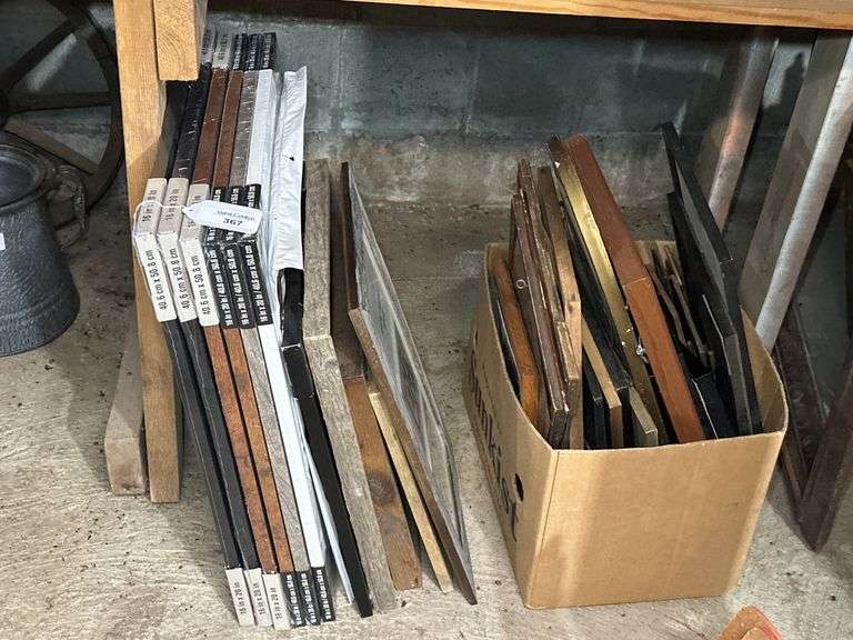 Collection of Picture Frames and Frames for Photos image