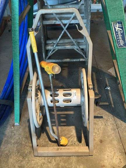 Suncast Hose Reel Cart with Ross Root Feeder image