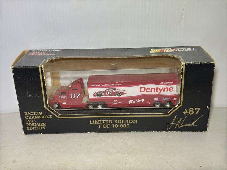 Racing Champions #87 Joe Nemechek Dentyne 1:87 Diecast Transporter image