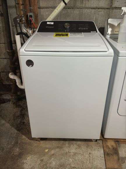 Whirlpool Model WTW5015LW0 Washing Machine image