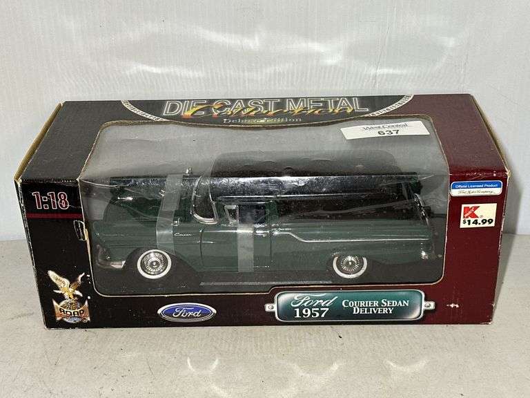 Road Signature Yat Ming 1957 Ford Courier Sedan Delivery 1:18 Diecast Model Car image