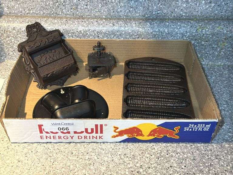 Cast Iron Collection: Match Holder, Miniature Stove, Aunt Jemima Cornbread Pan & more image