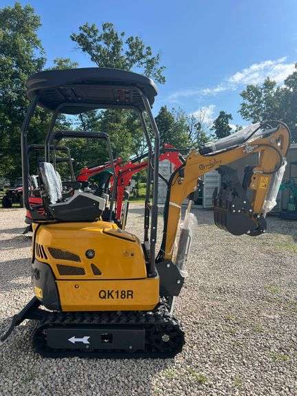Mini Excavator  QK18R image
