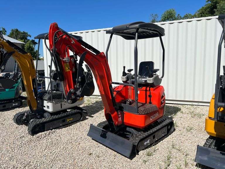 Mini Excavator  QK20R image