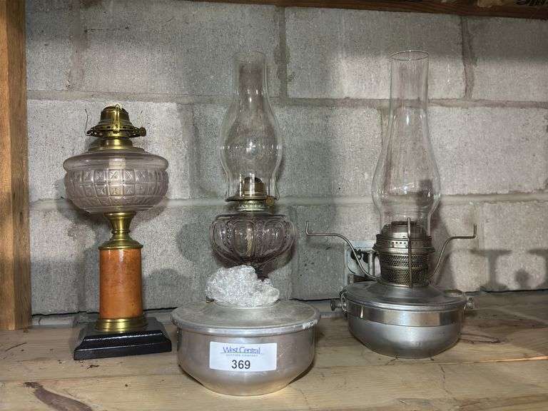 Decorative Oil Lamps image