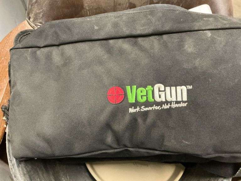 VetGun Insecticide Delivery System with AIML Capsules image