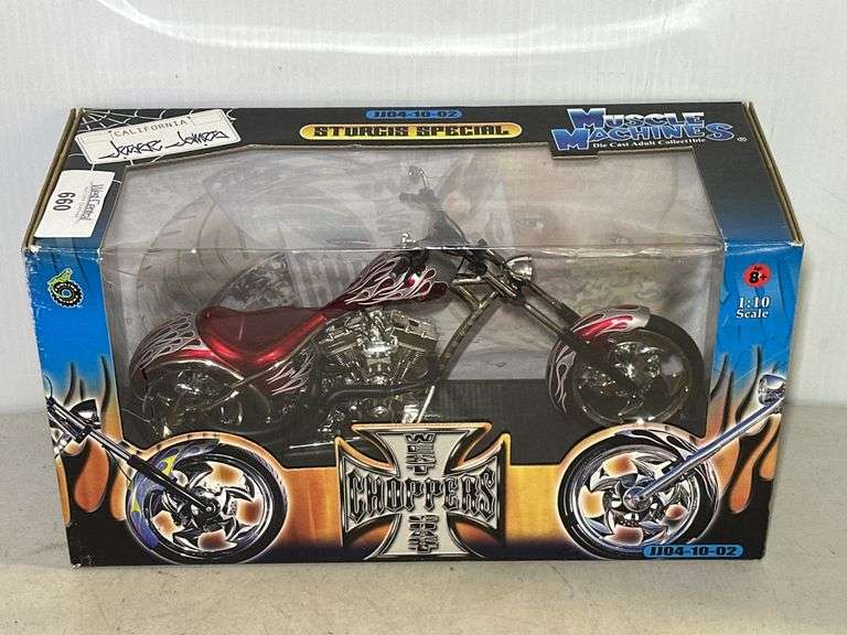 Muscle Machines West Coast Choppers Sturgis Special 1:10 Scale Diecast Motorcycle, Signed by Jesse James image