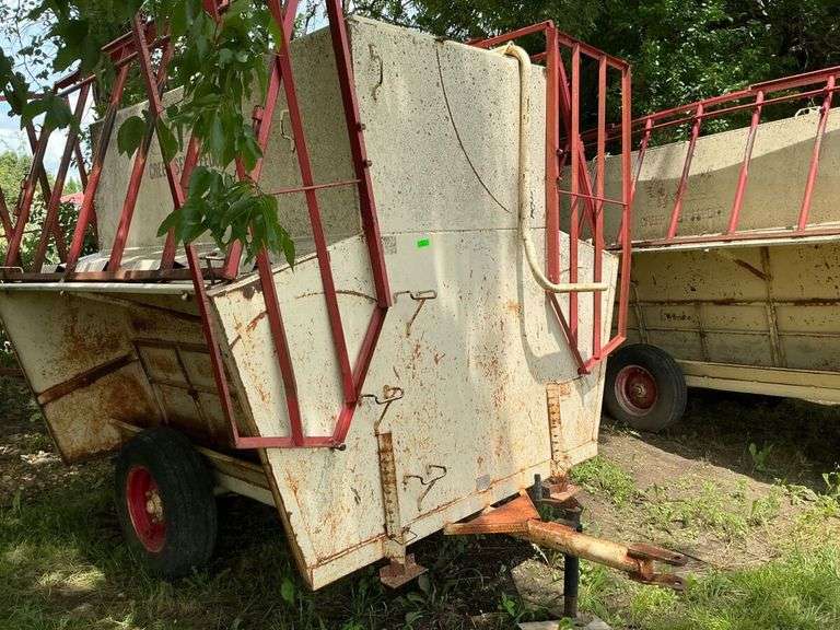 Apache Creep/Self Feeder Wagon
