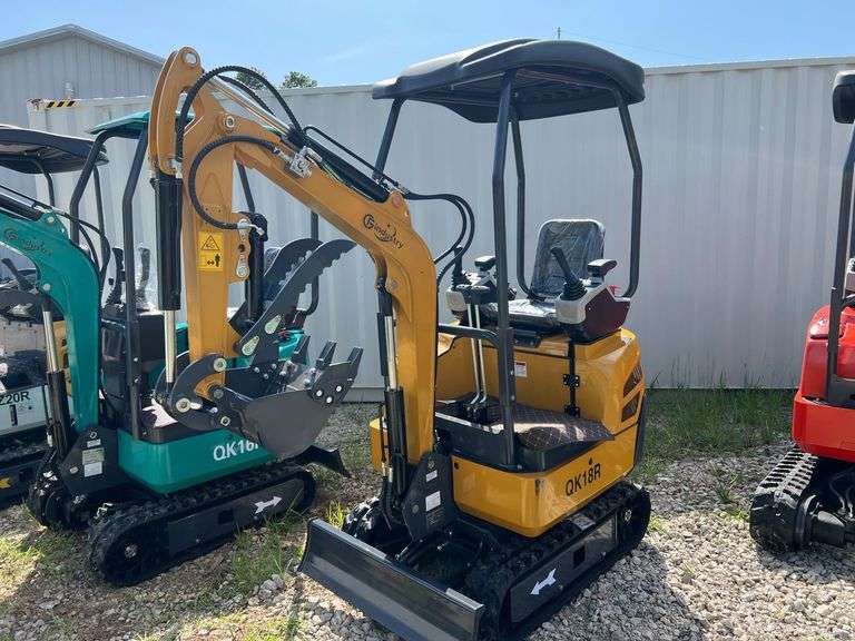 Mini Excavator  QK18R image